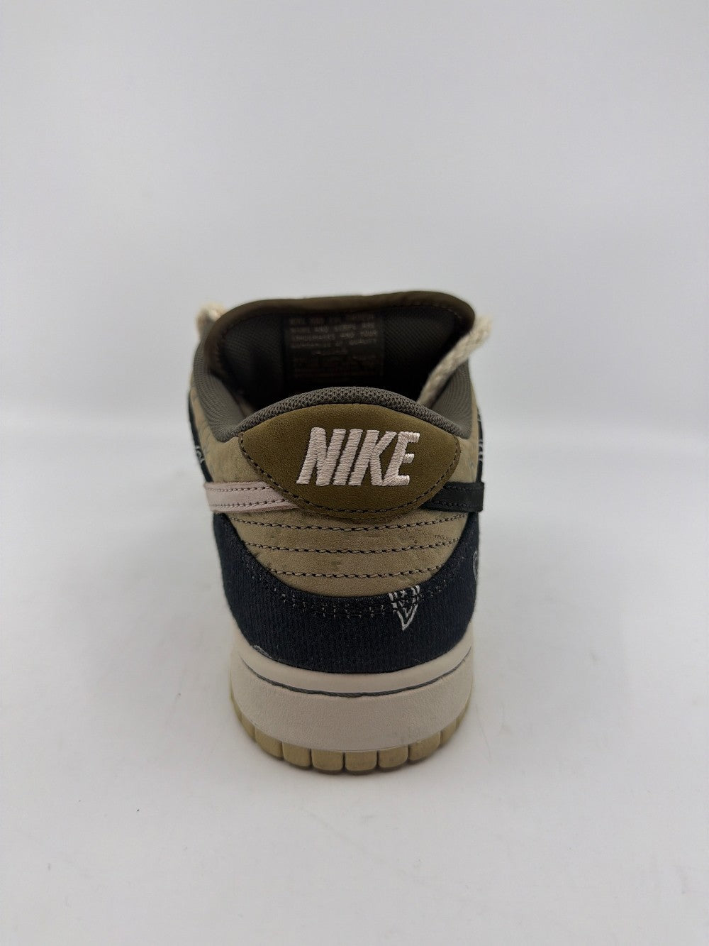 *USED* NIKE SB X TRAVIS SCOTT - SPECIAL BOX|39643