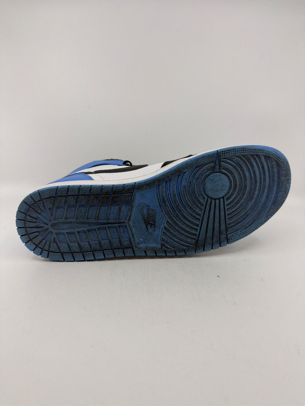 *USED* AJ 1 - UNC TOE|39744