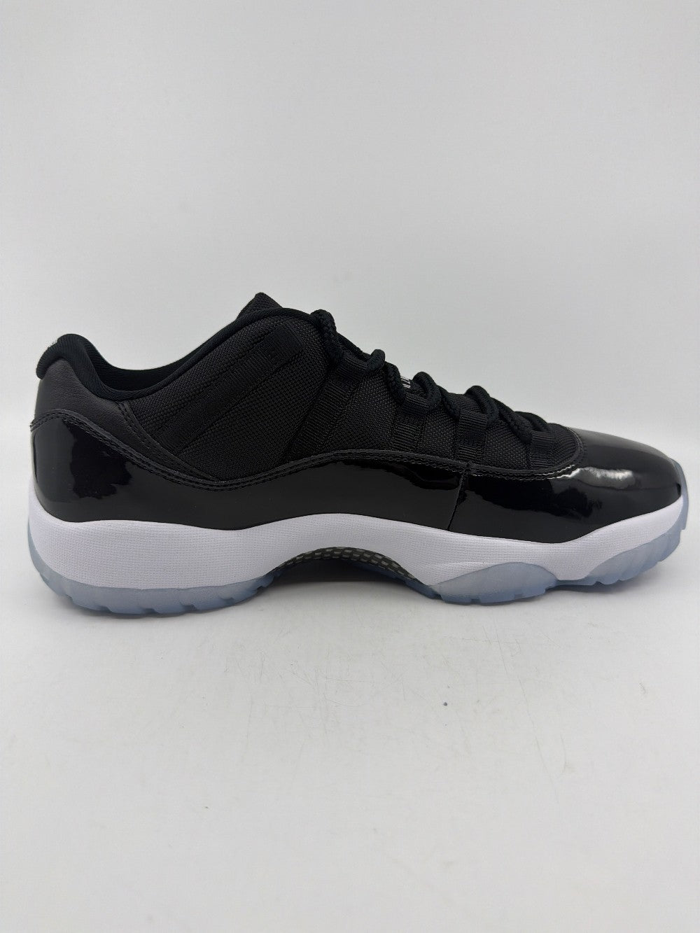 AJ 11 LOW - SPACE JAM|39787