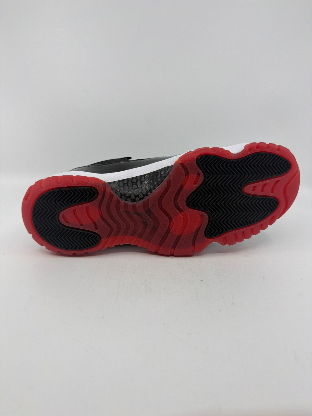 AJ 11 LOW - BRED (2025)|39799