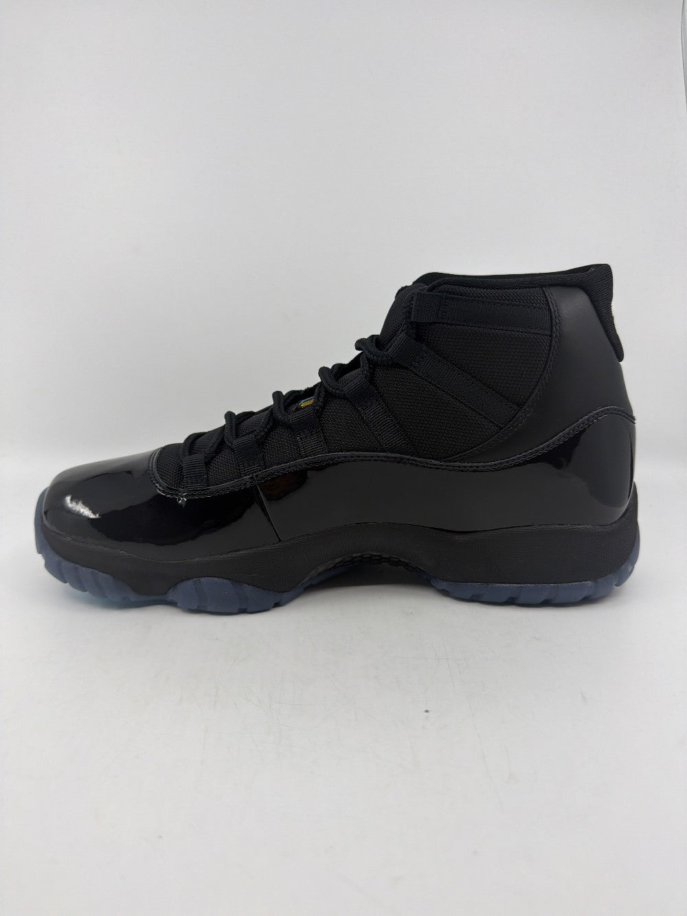 AJ 11 - GAMMA BLUE (2025)|39802
