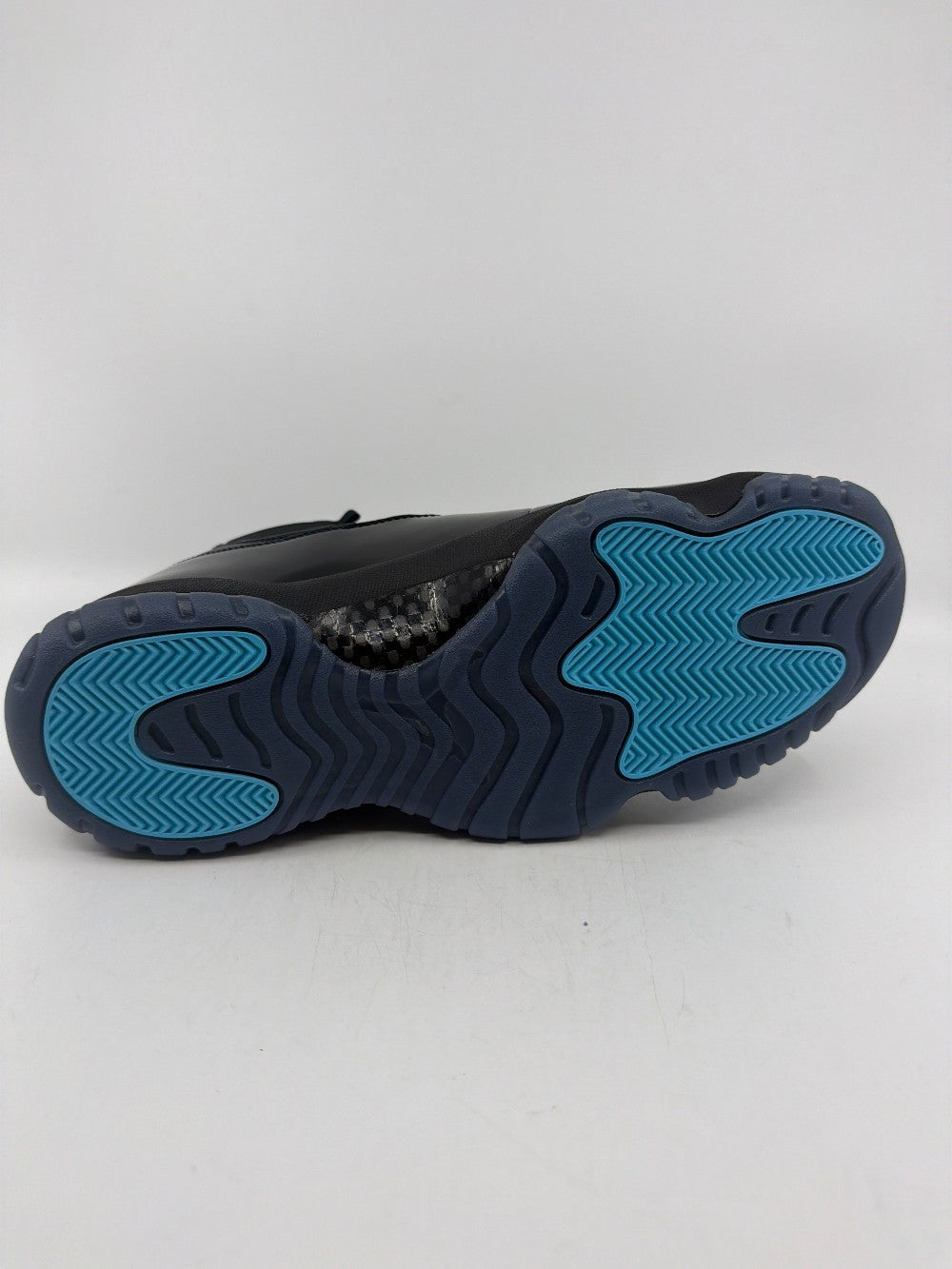 AJ 11 - GAMMA BLUE (2025)|39809
