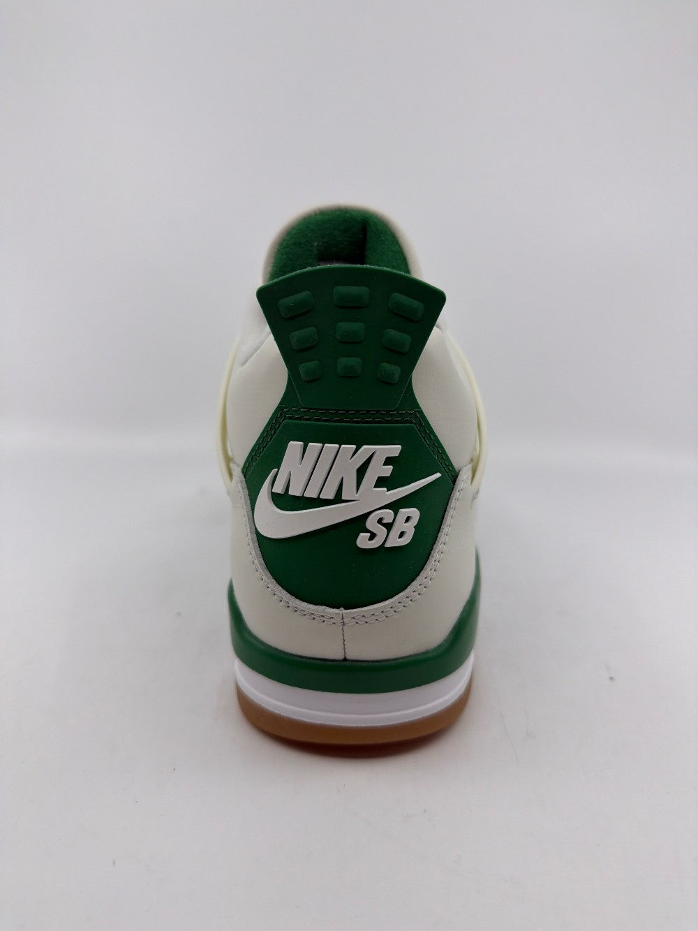 AJ 4 X SB - PINE GREEN|39823