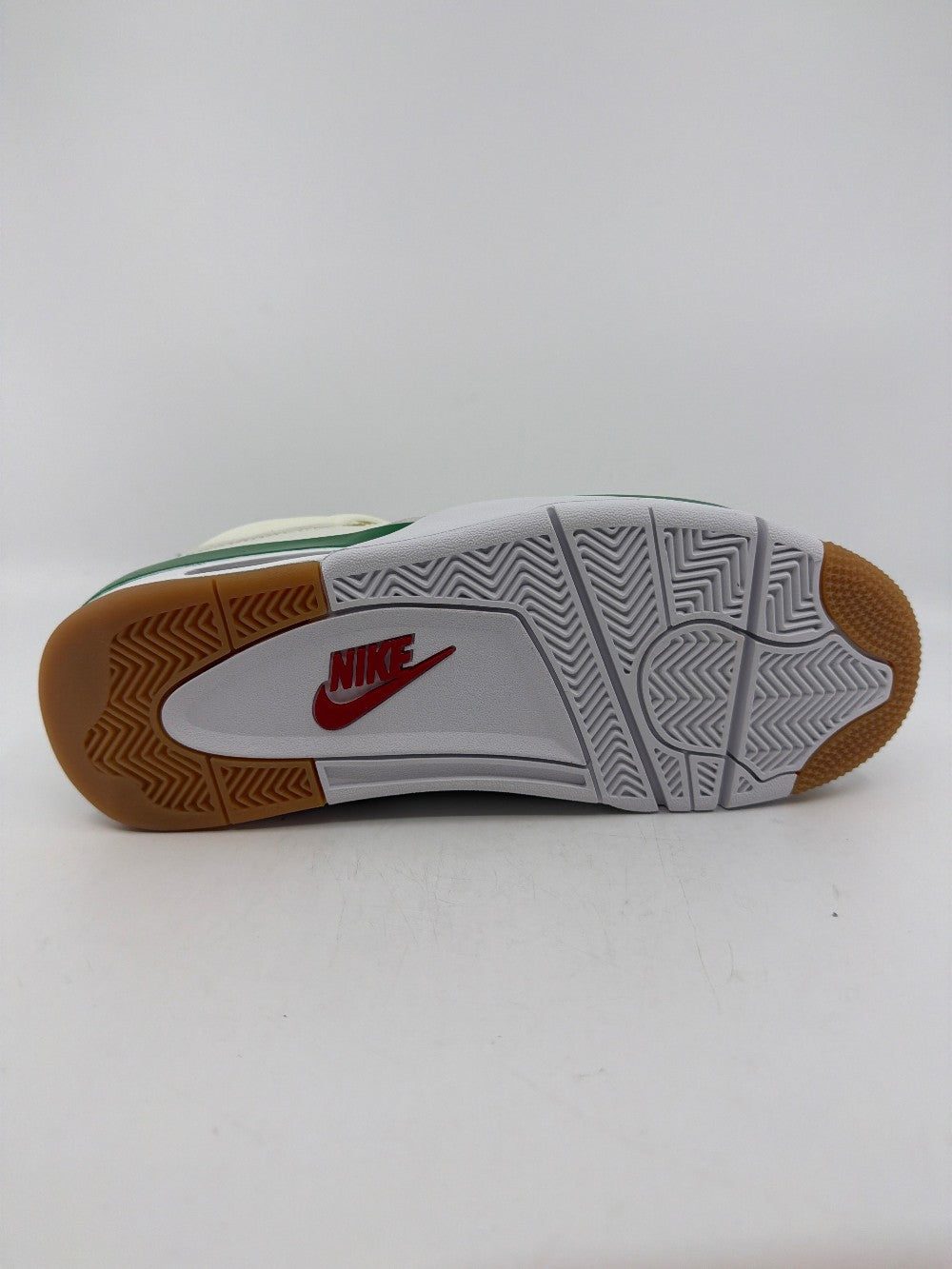 AJ 4 X SB - PINE GREEN|39824
