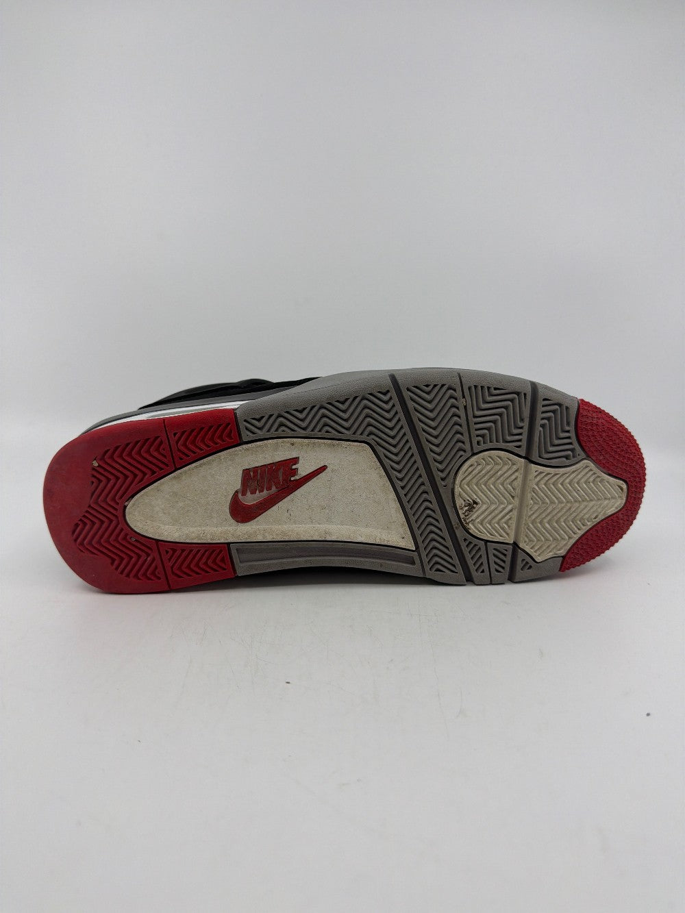 *USED* AJ 4 - BRED (2019)|39844