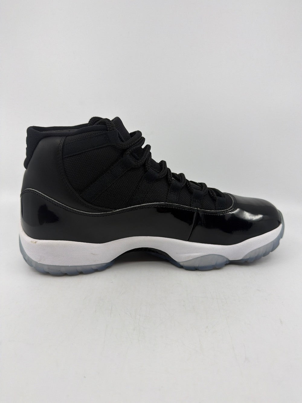 *USED* AJ 11 - SPACE JAM (2016)|39877