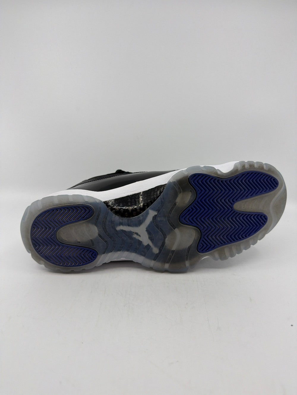 *USED* AJ 11 - SPACE JAM (2016)|39879
