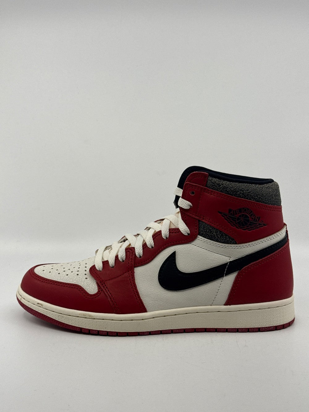 *VNDS* AJ 1 - LOST AND FOUND|39912