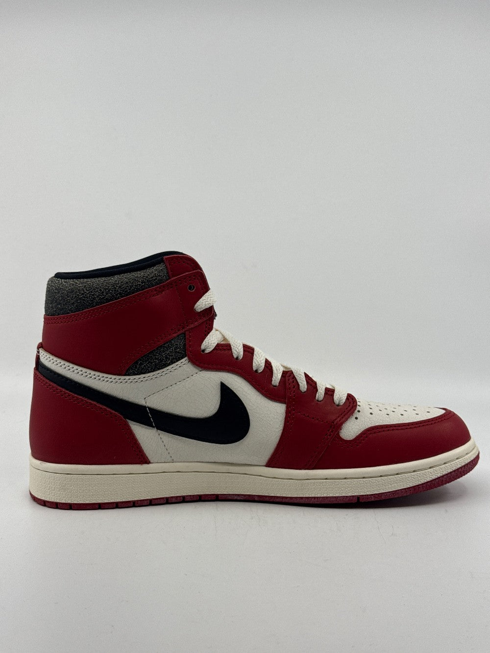 *VNDS* AJ 1 - LOST AND FOUND|39914