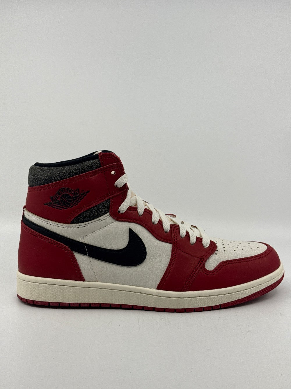 *VNDS* AJ 1 - LOST AND FOUND|39918
