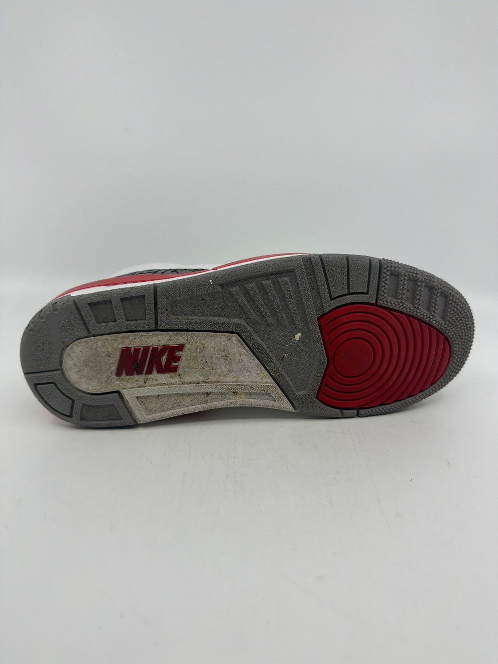 *USED* AJ 3 - FIRE RED (2022)|39940