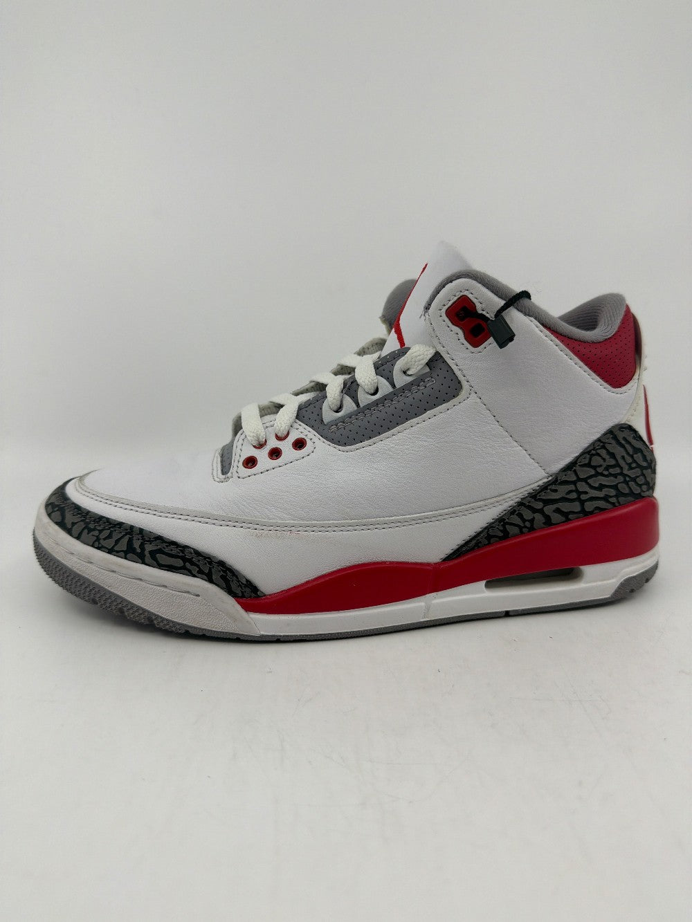 *USED* AJ 3 - FIRE RED (2022)|39941