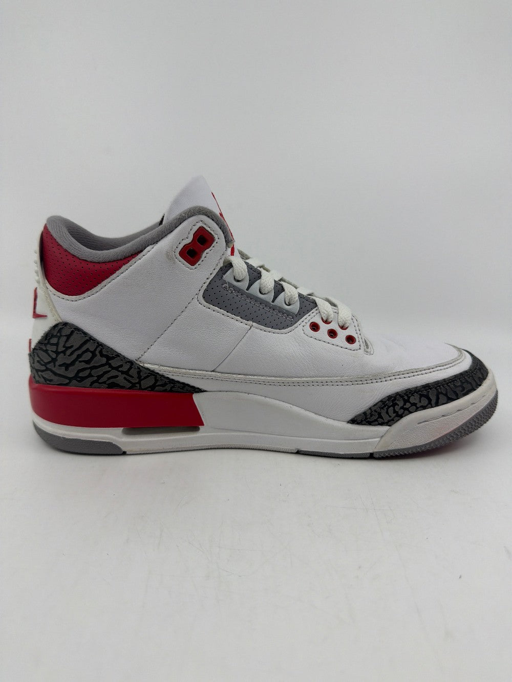 *USED* AJ 3 - FIRE RED (2022)|39943