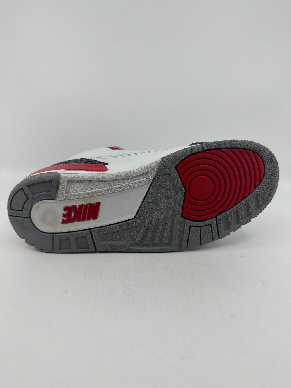 *USED* AJ 3 - FIRE RED (2022)|39945