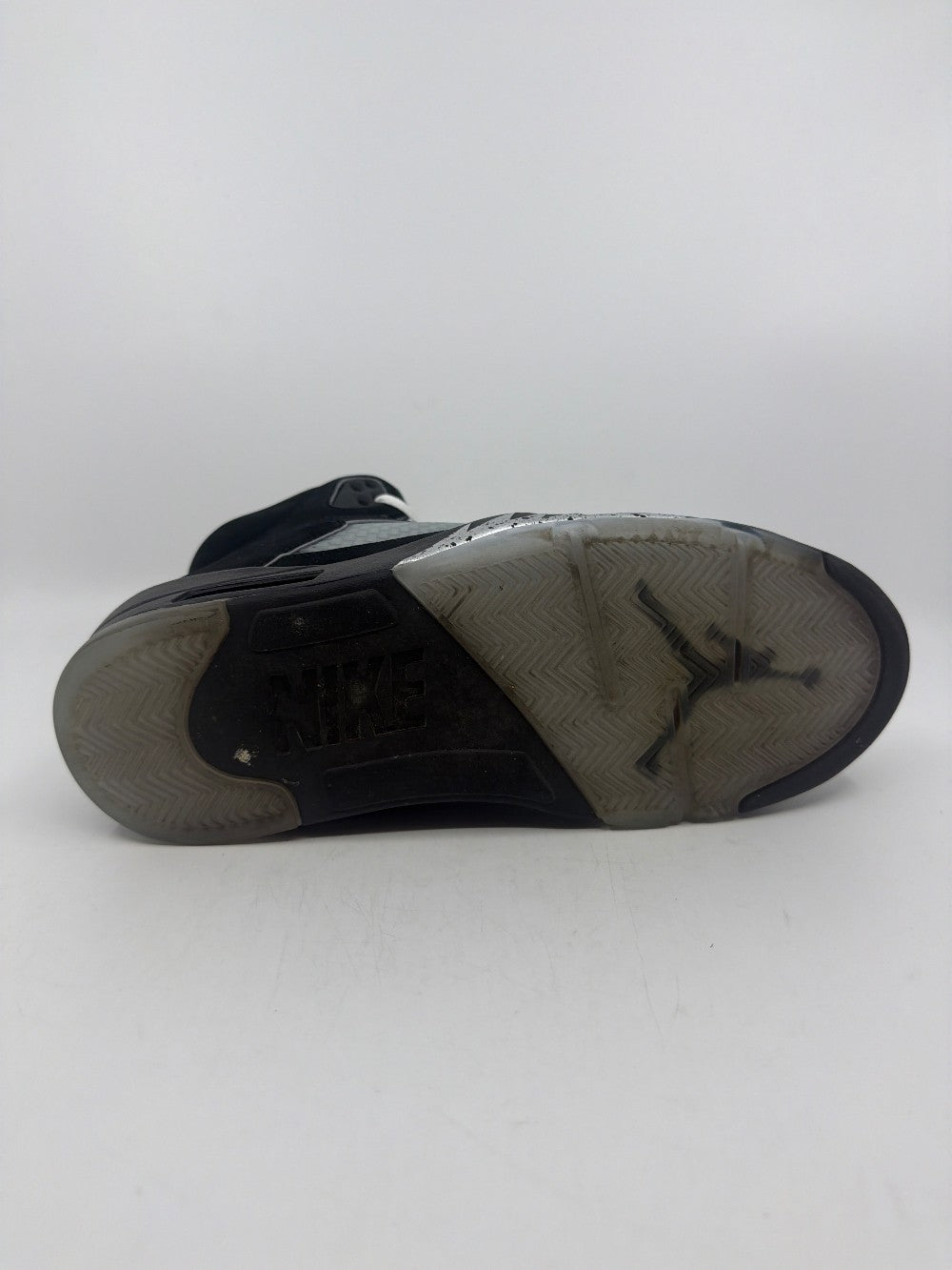 *USED* AJ 5 - BLACK METALLIC REIMAGINED|40000