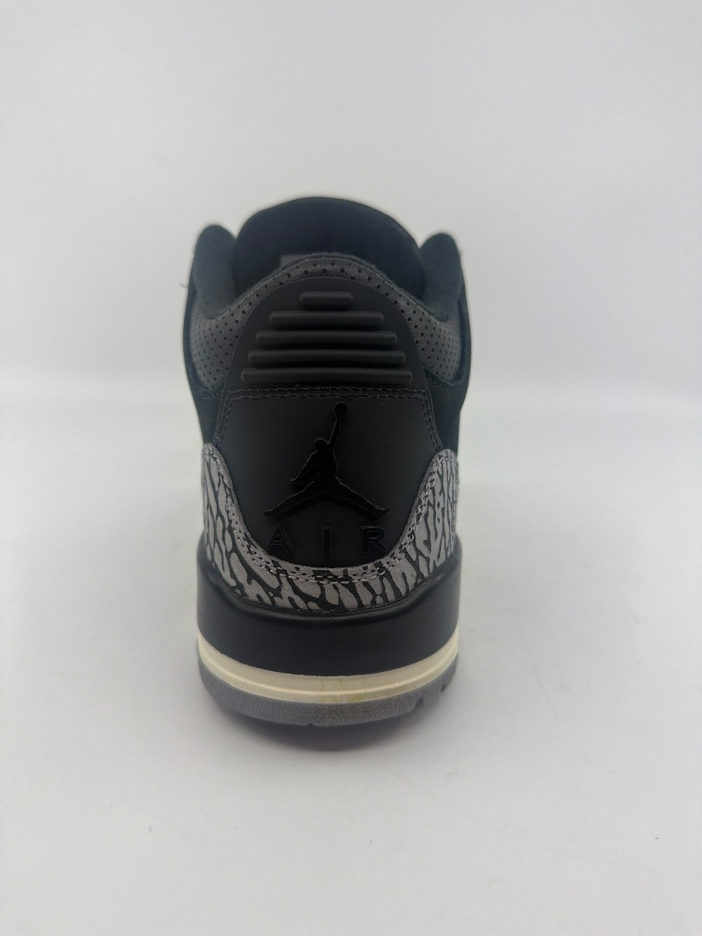 *USED* AJ 3 (W) - OFF NOIR|40100