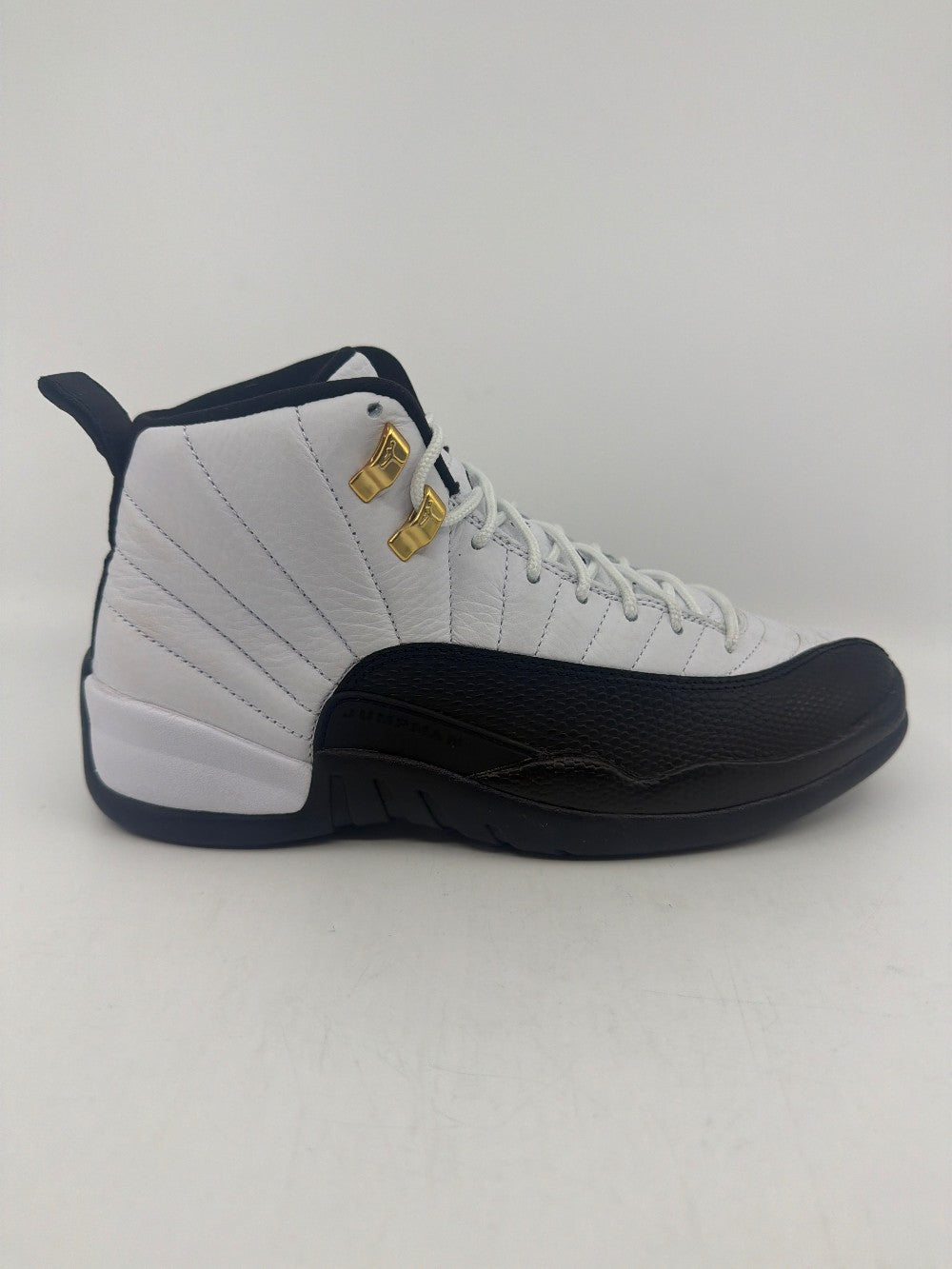 *USED* AJ 12 - TAXI (2025)|40107