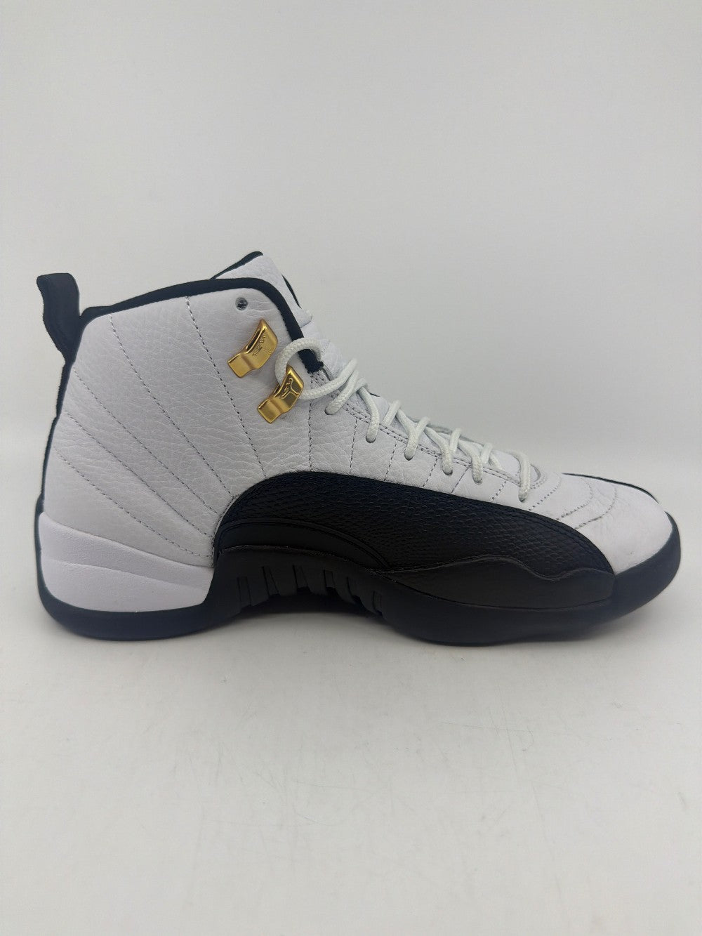 *USED* AJ 12 - TAXI (2025)|40114