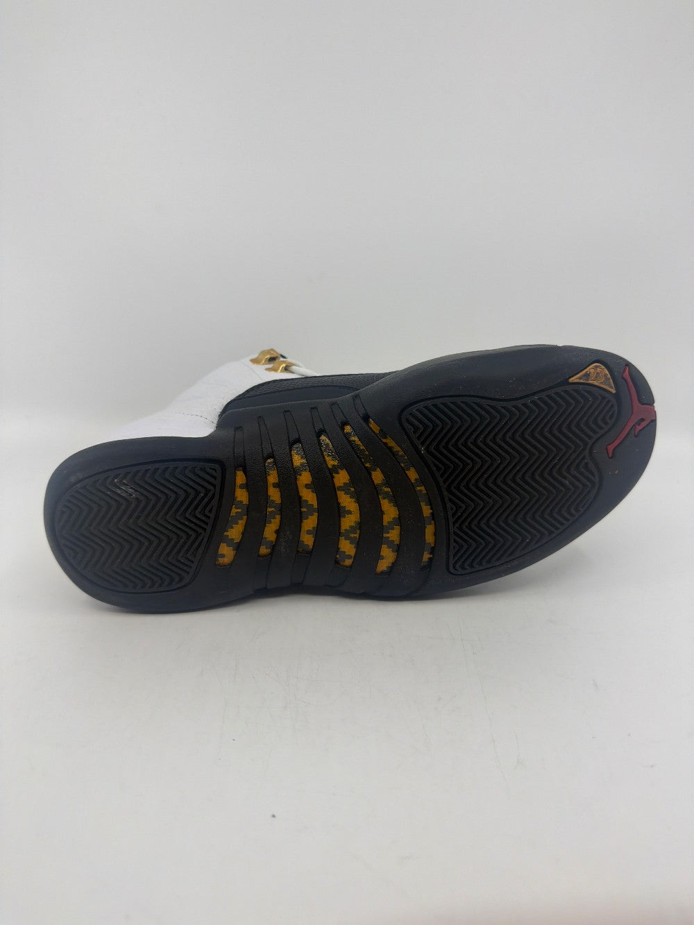 *USED* AJ 12 - TAXI (2025)|40116