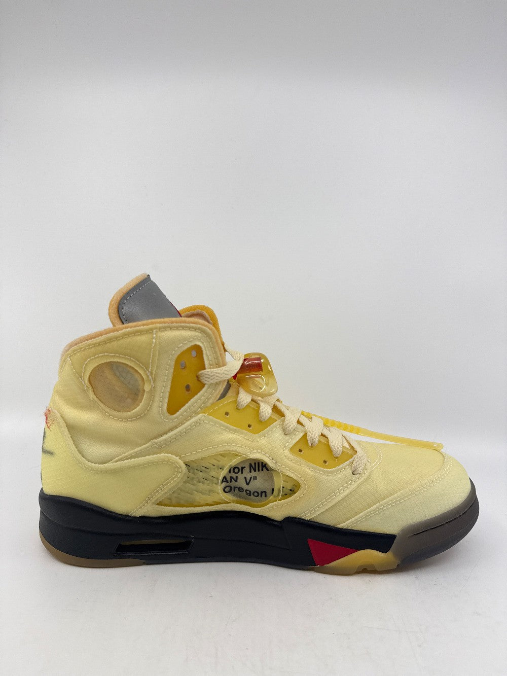 *VNDS* AJ 5 X OFF WHITE - SAIL|40215