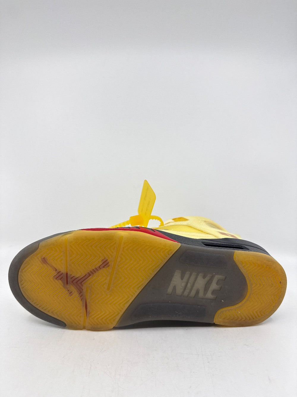 *VNDS* AJ 5 X OFF WHITE - SAIL|40217