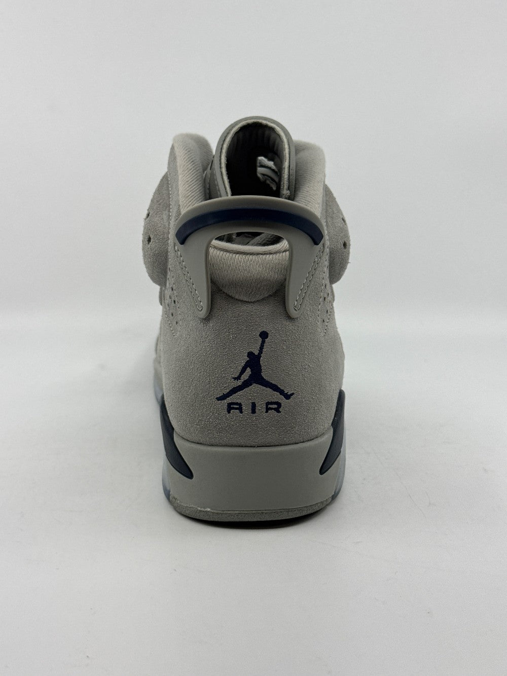 *USED* AJ 6 - GEORGETOWN (2022)|40241