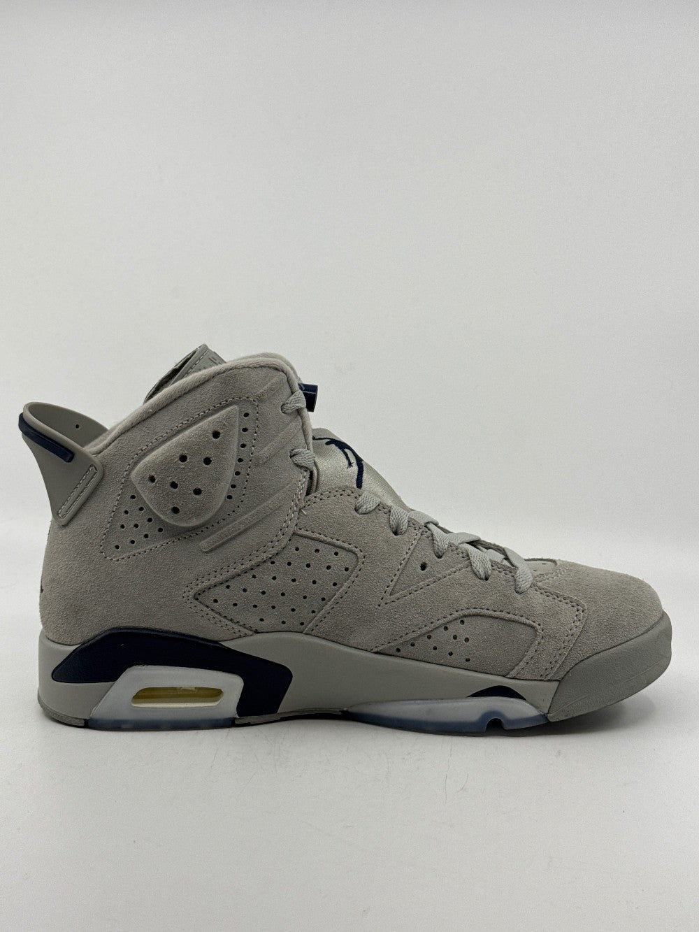 *USED* AJ 6 - GEORGETOWN (2022)|40248
