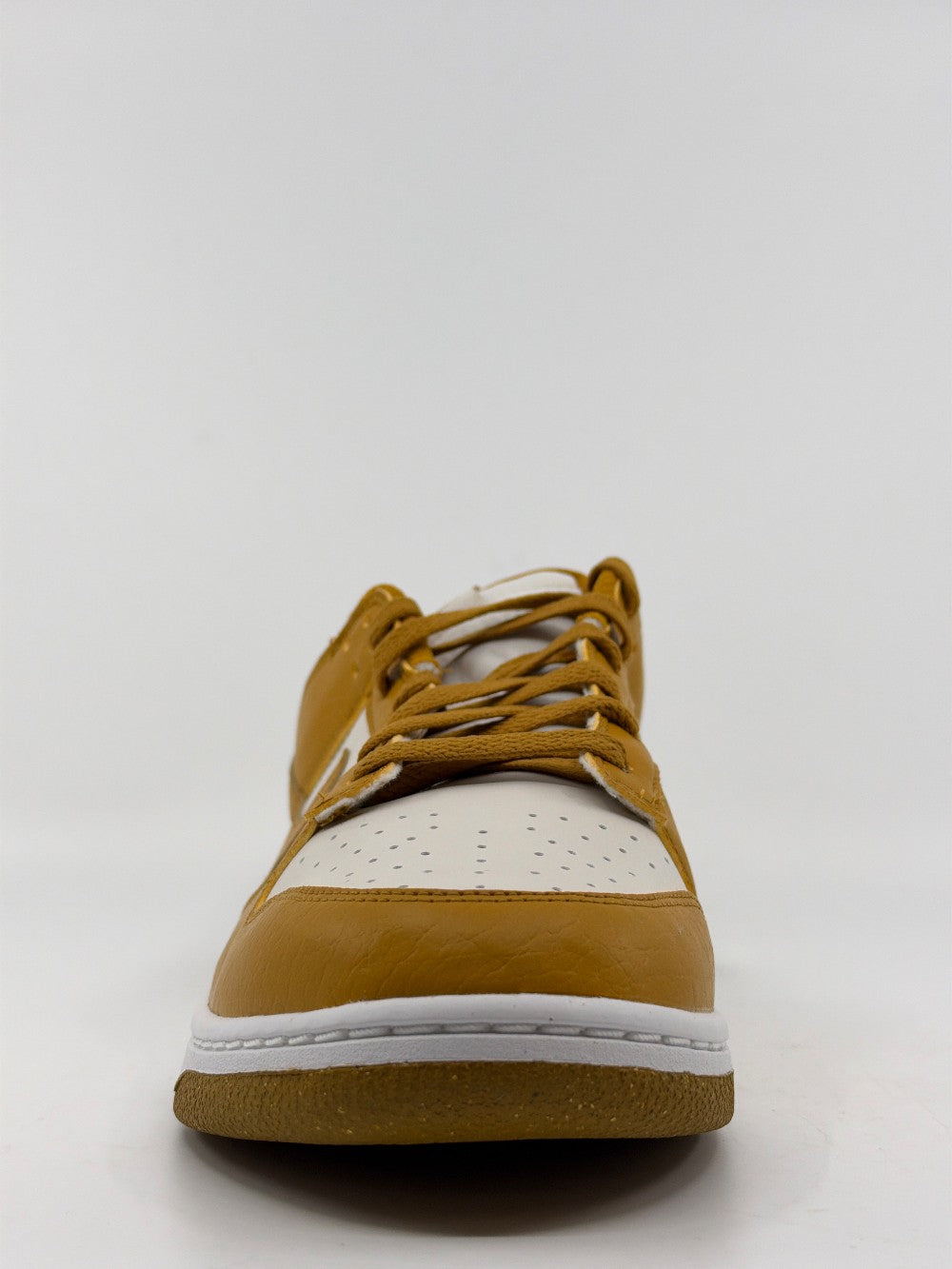 NIKE DUNK LOW NEXT NATURE (W) - PHANTOM GOLD SUEDE|40507