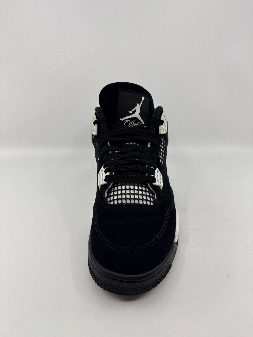 *USED* AJ 4 - WHITE THUNDER|40522