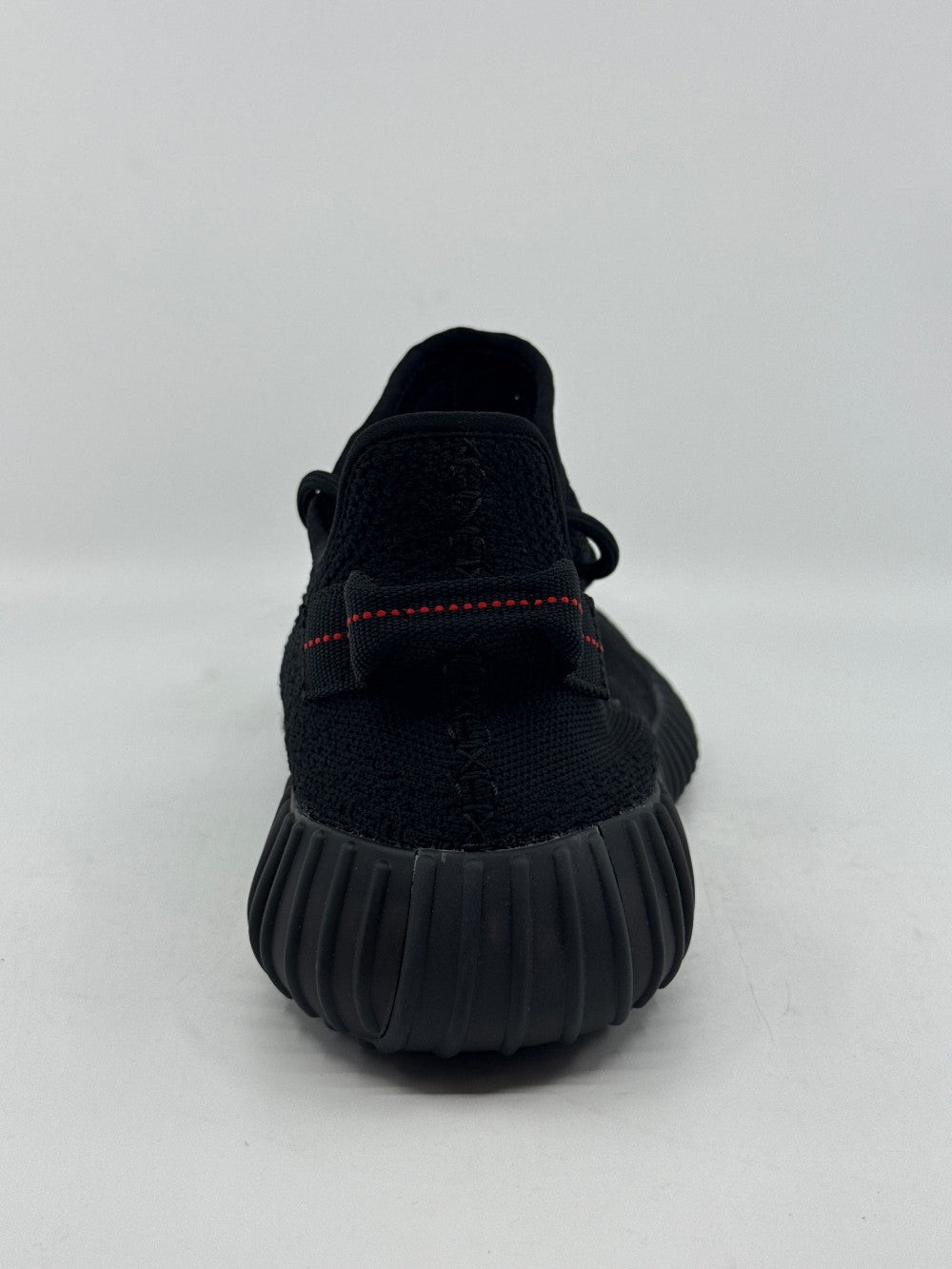 *NO BOX* YEEZY 350 V2 - BLACK RED|40659