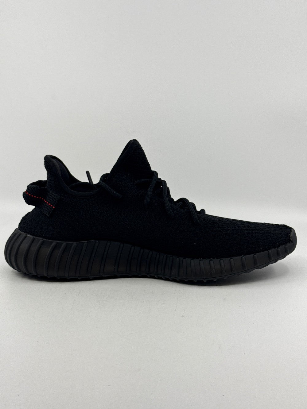 *NO BOX* YEEZY 350 V2 - BLACK RED|40666