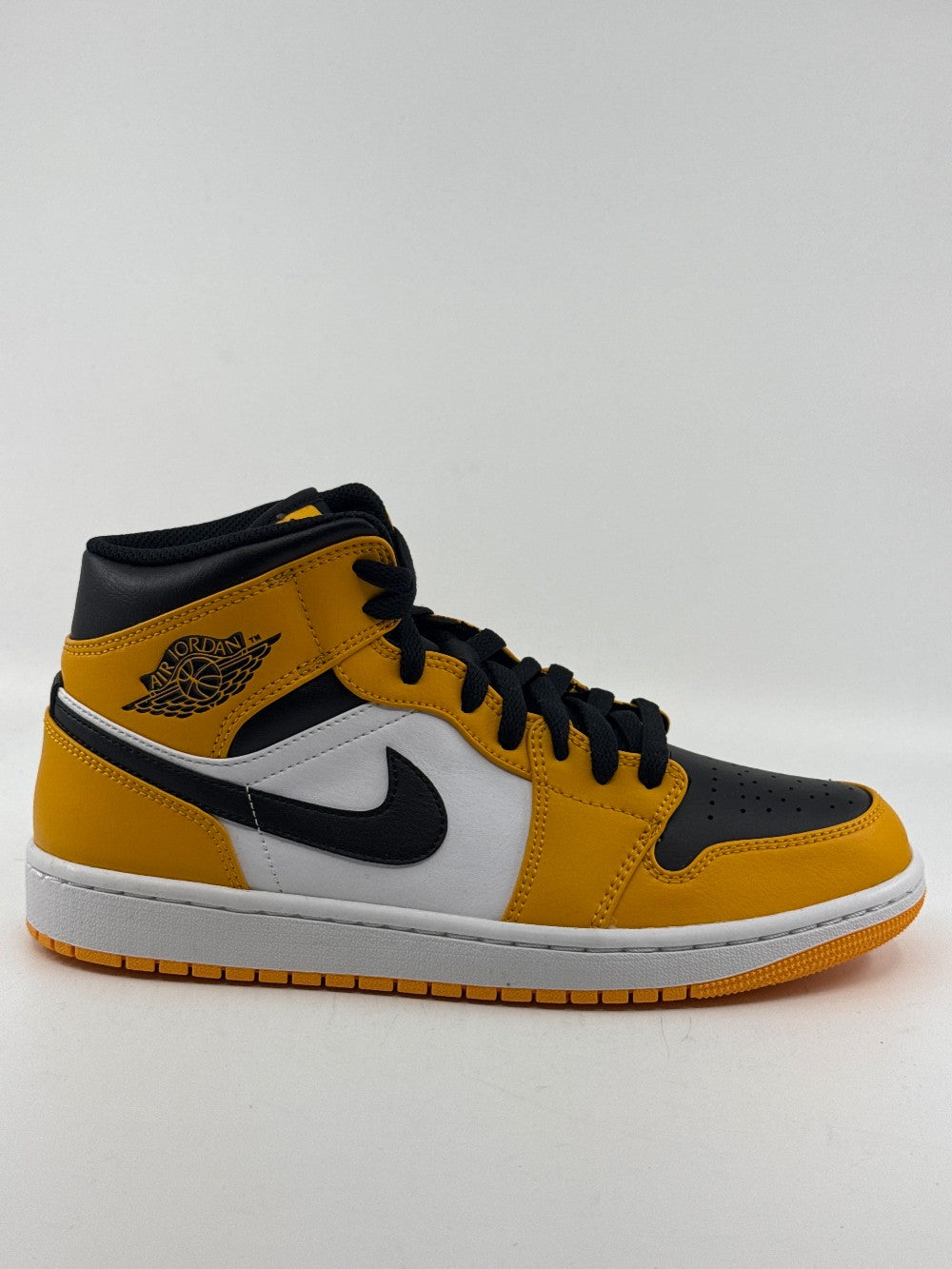 AJ 1 MID - TAXI|40683