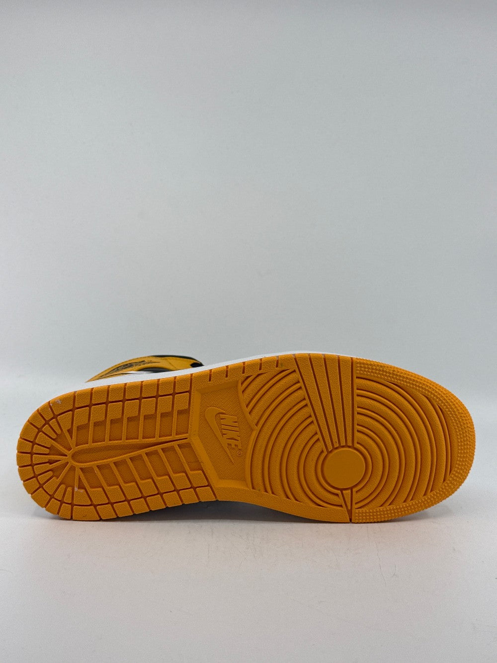 AJ 1 MID - TAXI|40688