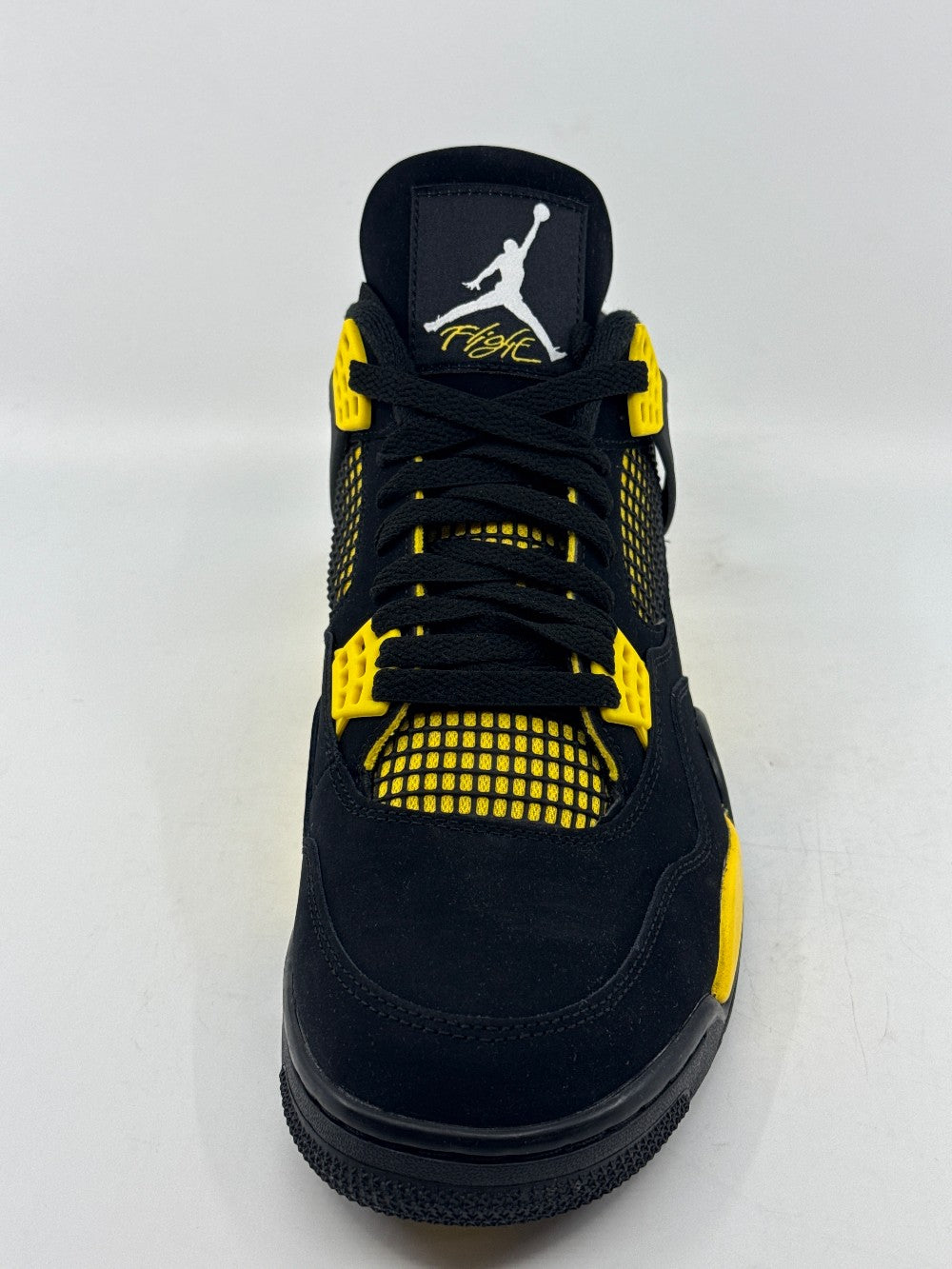 AJ 4 - THUNDER (2023)|40717