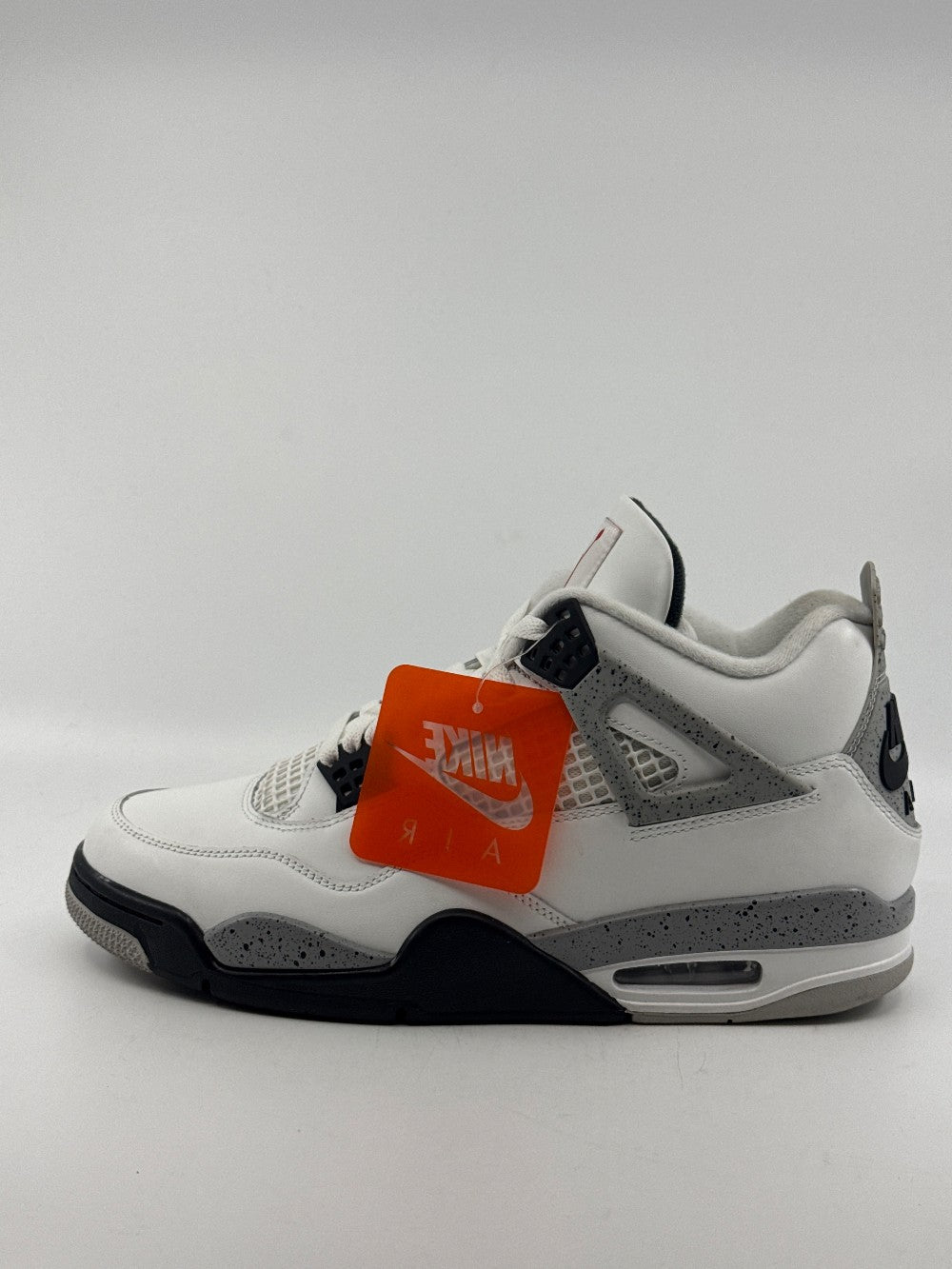 *VNDS* AJ 4 - WHITE CEMENT (2025)|40765