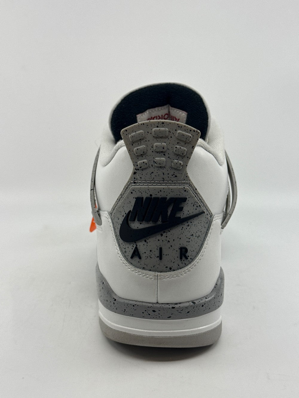 *VNDS* AJ 4 - WHITE CEMENT (2025)|40766