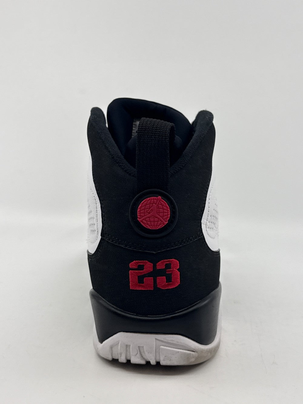 *USED* AJ 9 - OG (2016)|40778