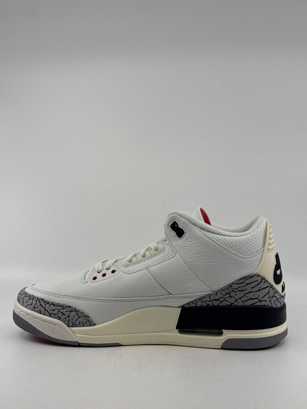 AJ 3 - WHITE CEMENT REIMAGINED|40797