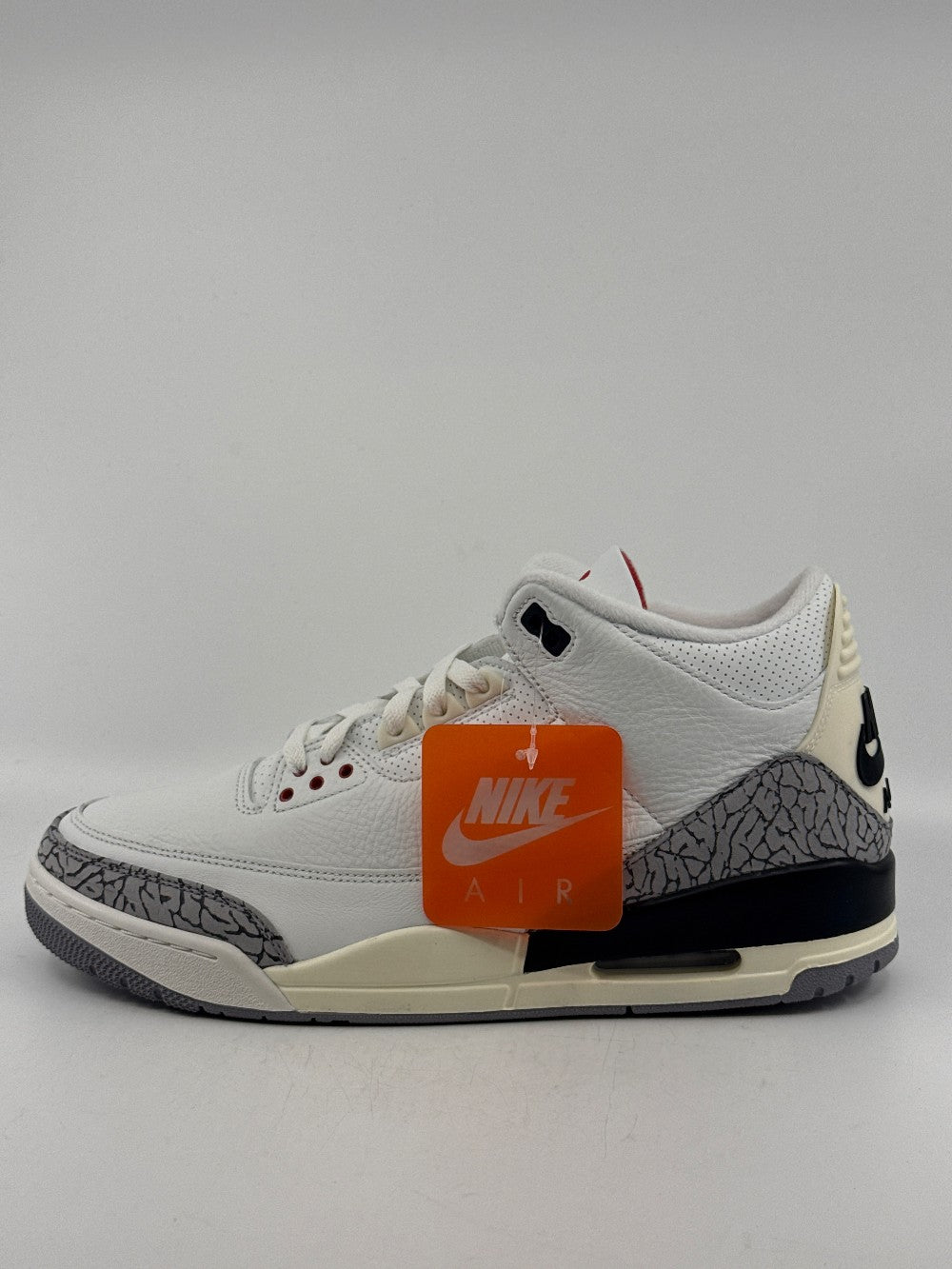 AJ 3 - WHITE CEMENT REIMAGINED|40801