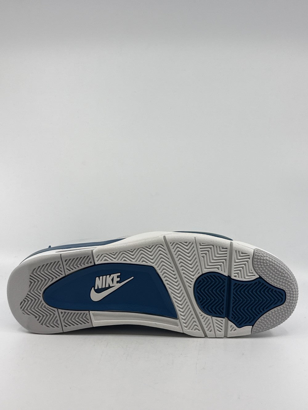 AJ 4 - MILITARY BLUE|40812