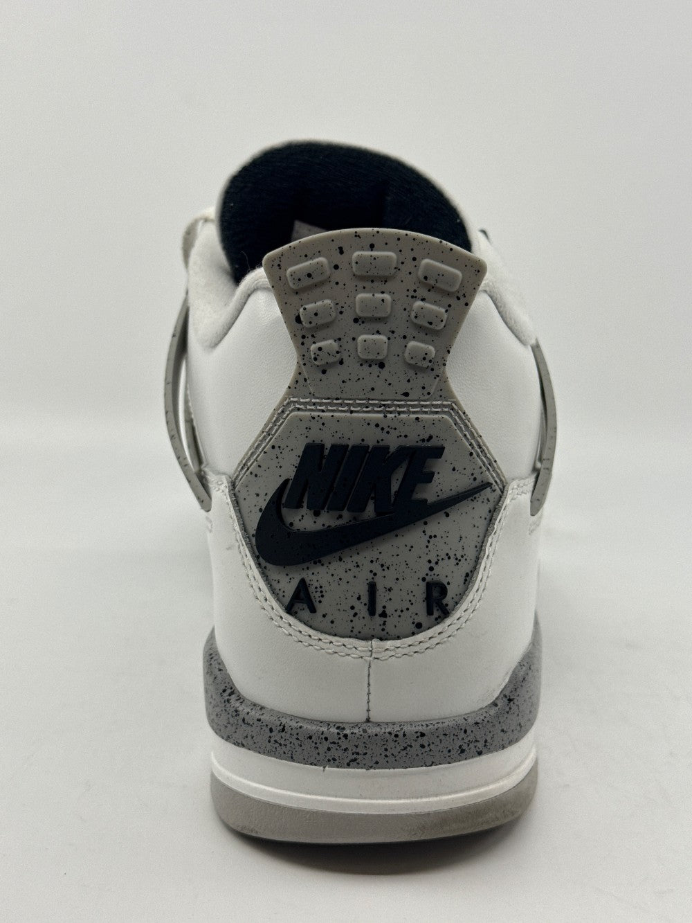 *USED/NO BOX* AJ 4 - WHITE CEMENT (2025)|40832