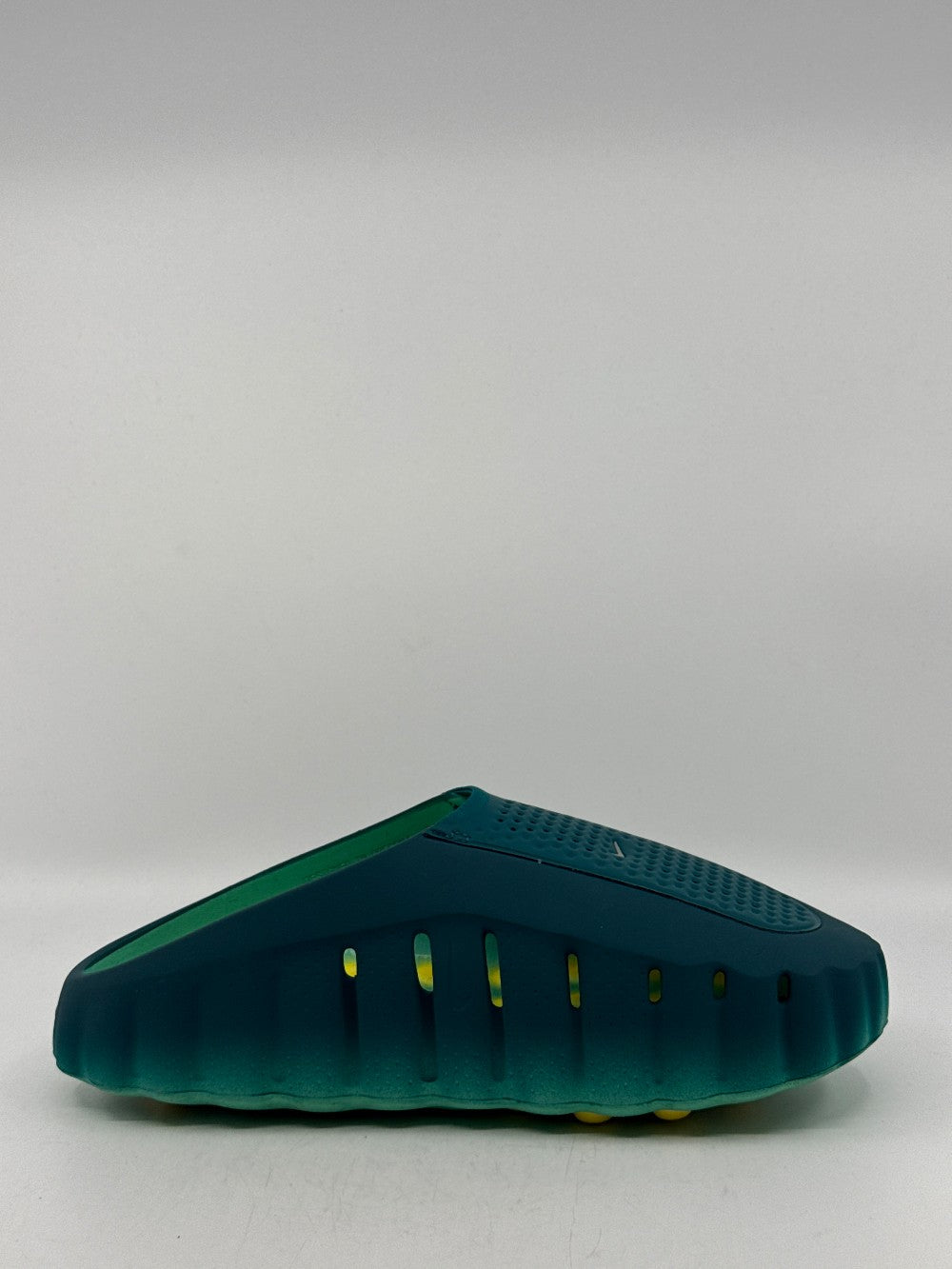 *USED* NIKE MIND 001 SLIDE - GEODE TEAL LIGHT MENTA|40877