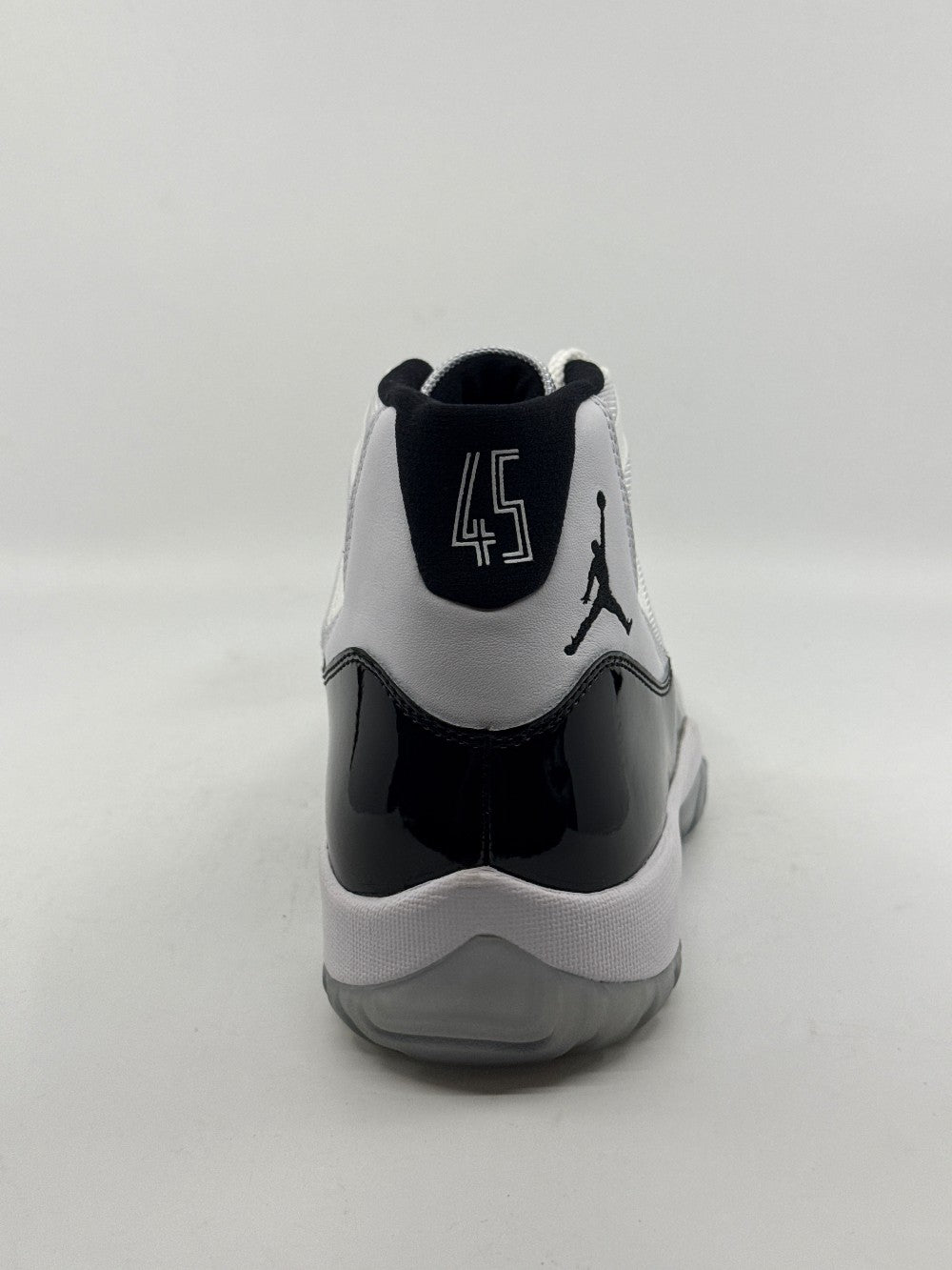 AJ 11 - CONCORD (2018)|40894