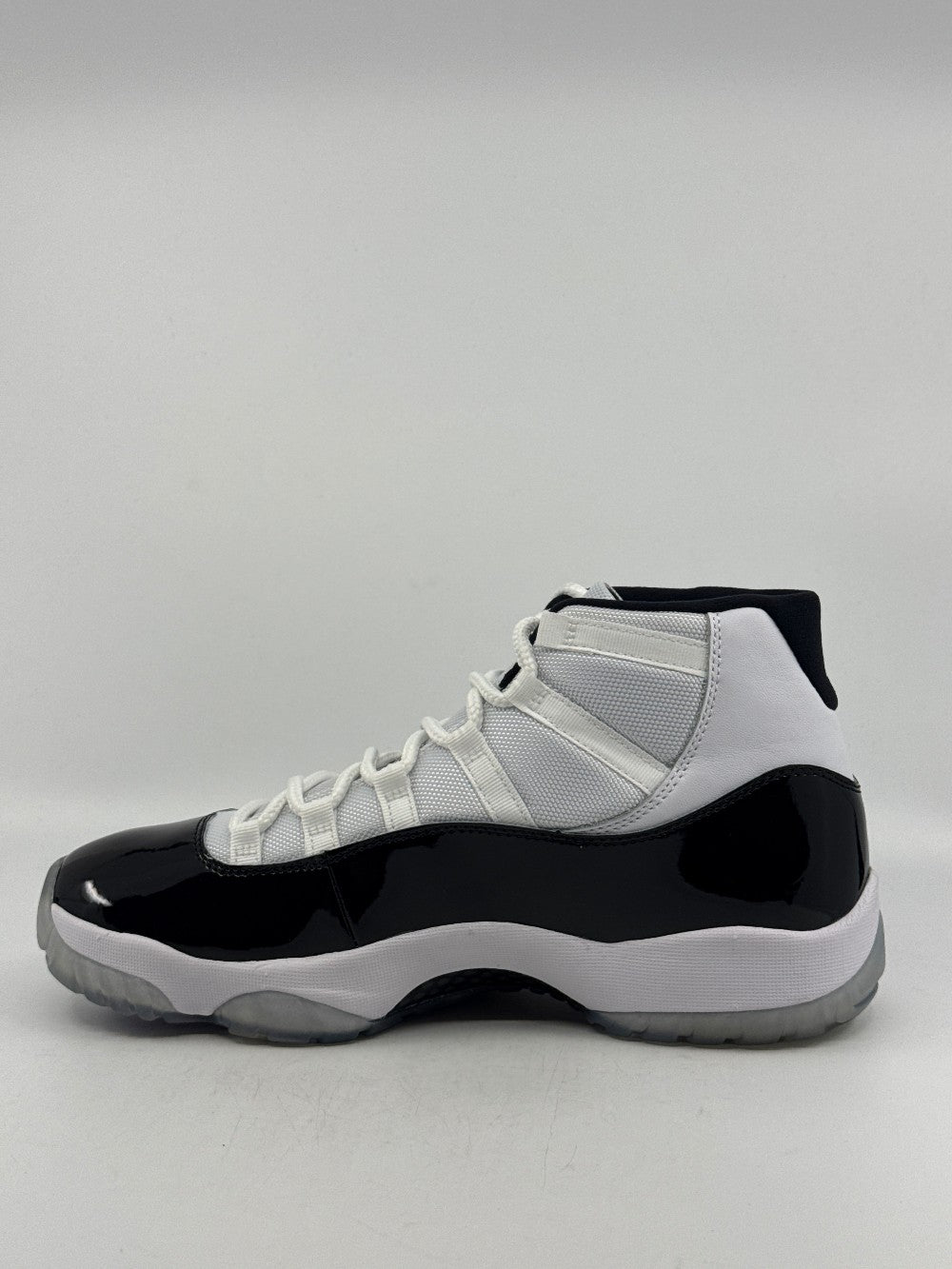 AJ 11 - CONCORD (2018)|40895