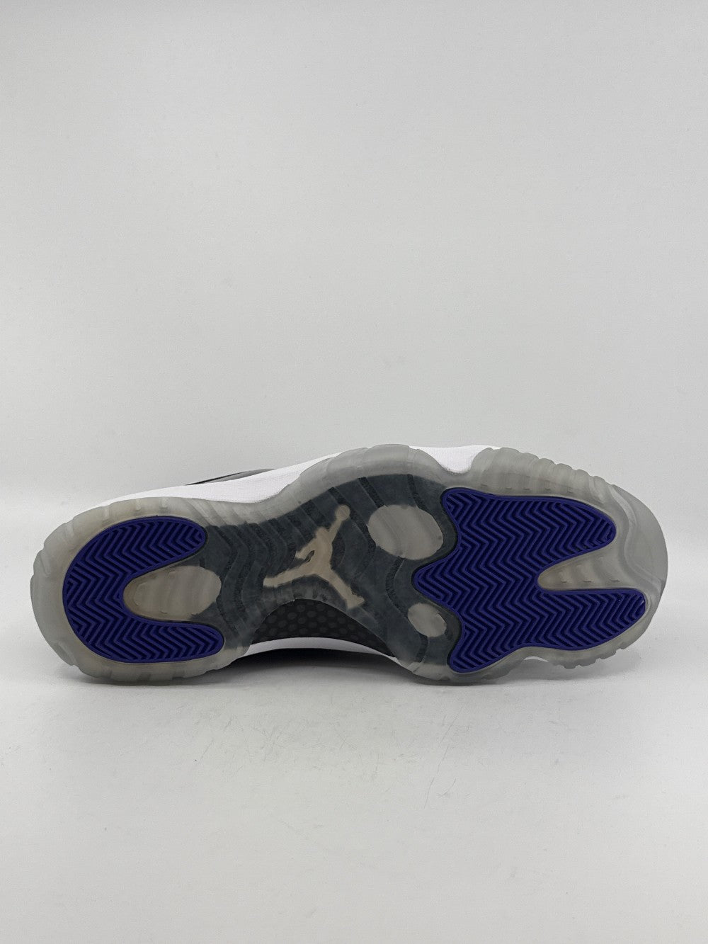 AJ 11 - CONCORD (2018)|40898