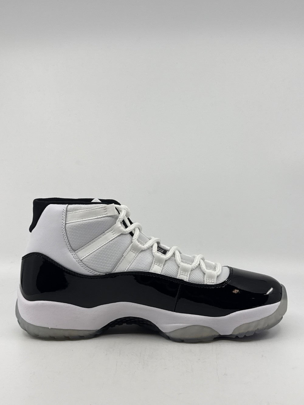 AJ 11 - CONCORD (2018)|40901