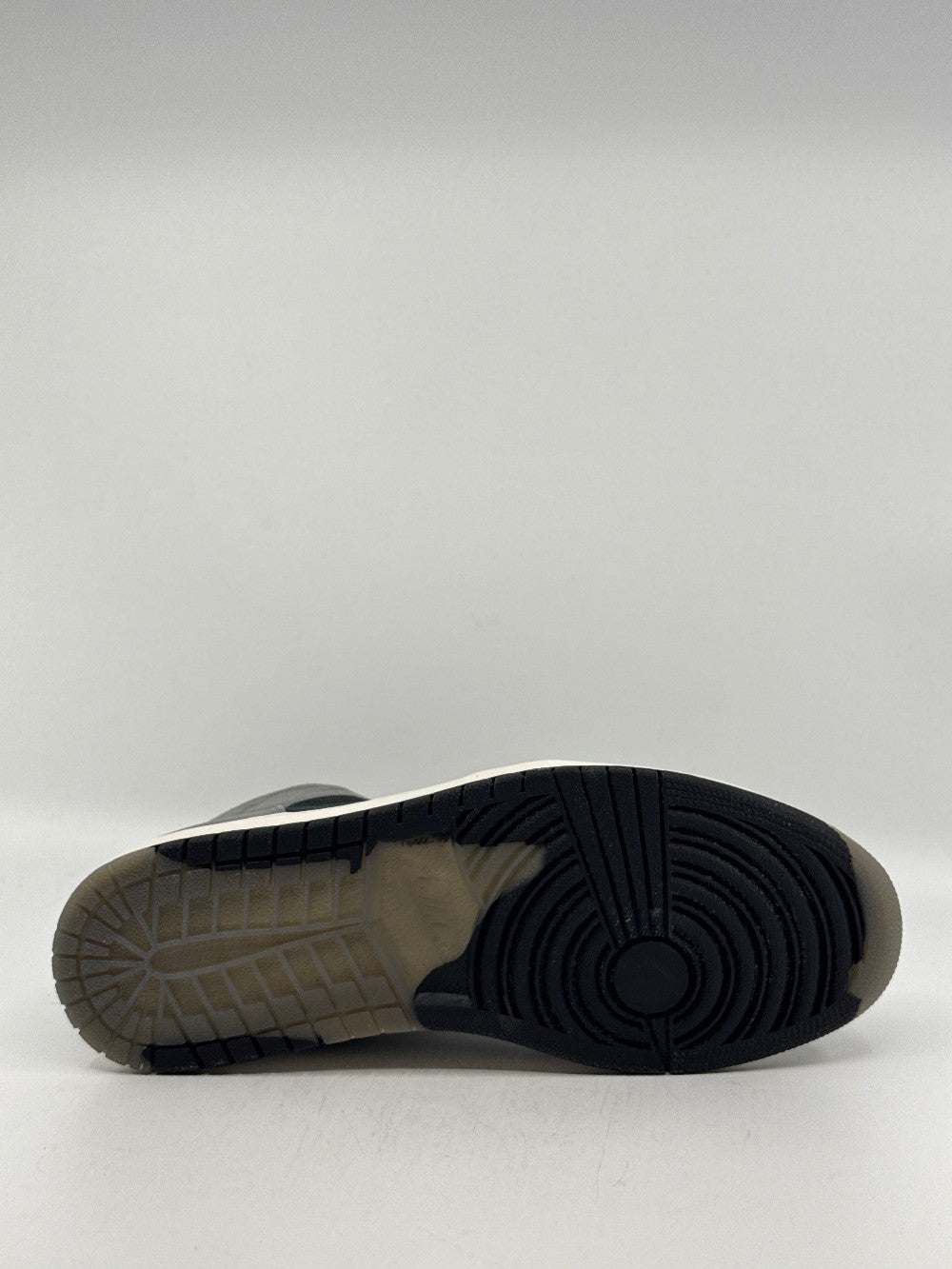 AJ 1 X GORE-TEX - BLACK PARTICLE GREY|40922