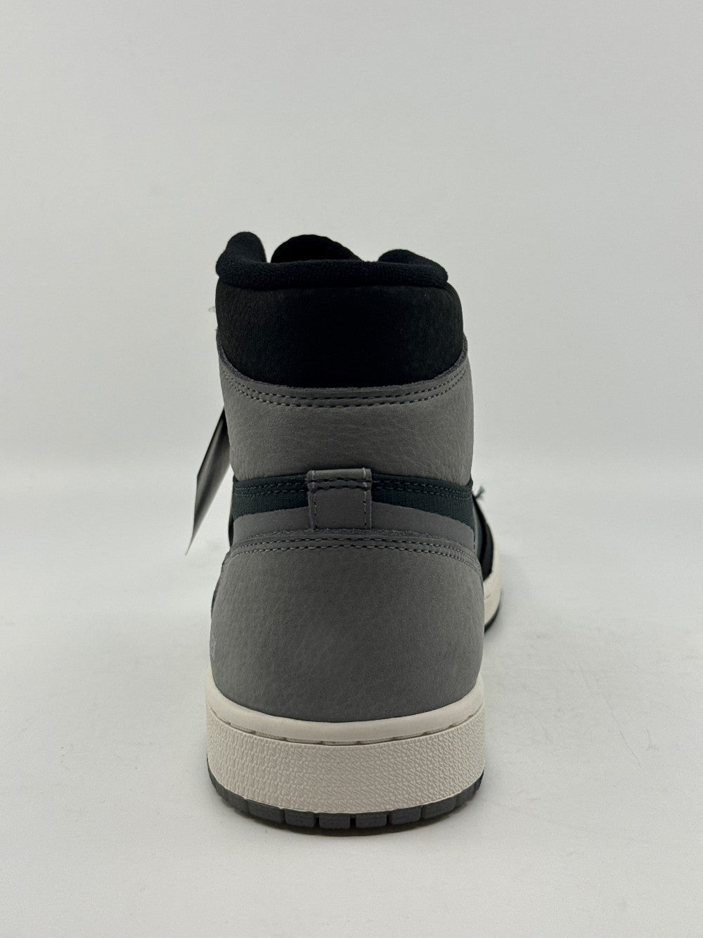 AJ 1 X GORE-TEX - BLACK PARTICLE GREY|40924