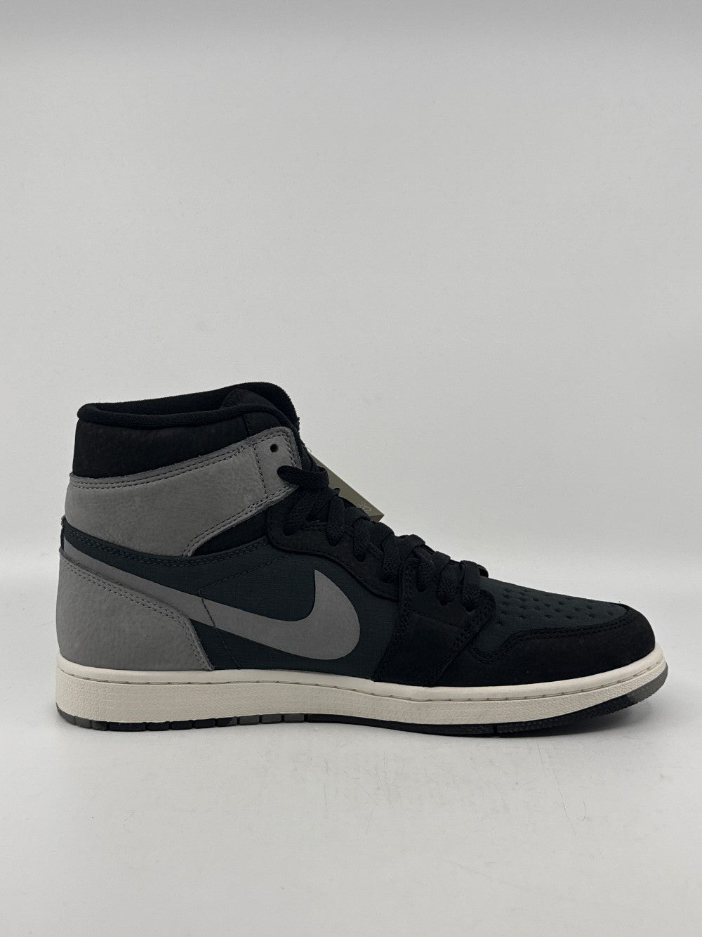 AJ 1 X GORE-TEX - BLACK PARTICLE GREY|40925