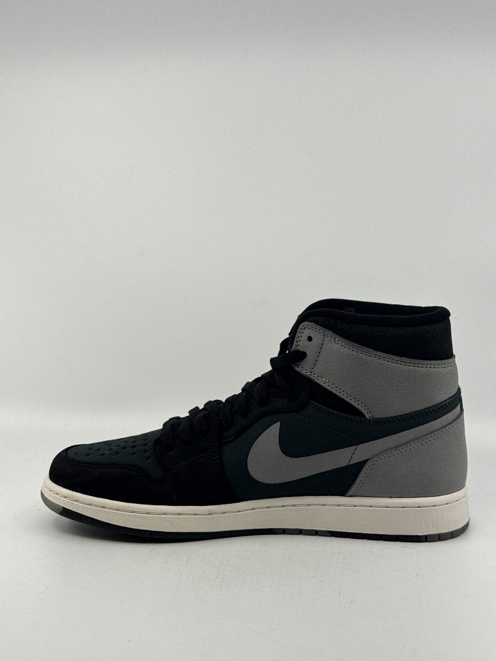 AJ 1 X GORE-TEX - BLACK PARTICLE GREY|40931